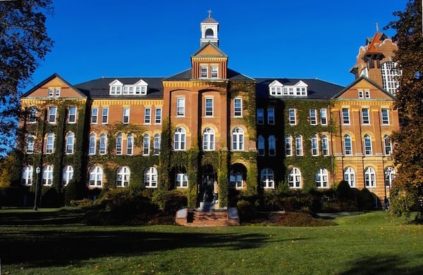 What Do Universities Look for in Admission Requirements?